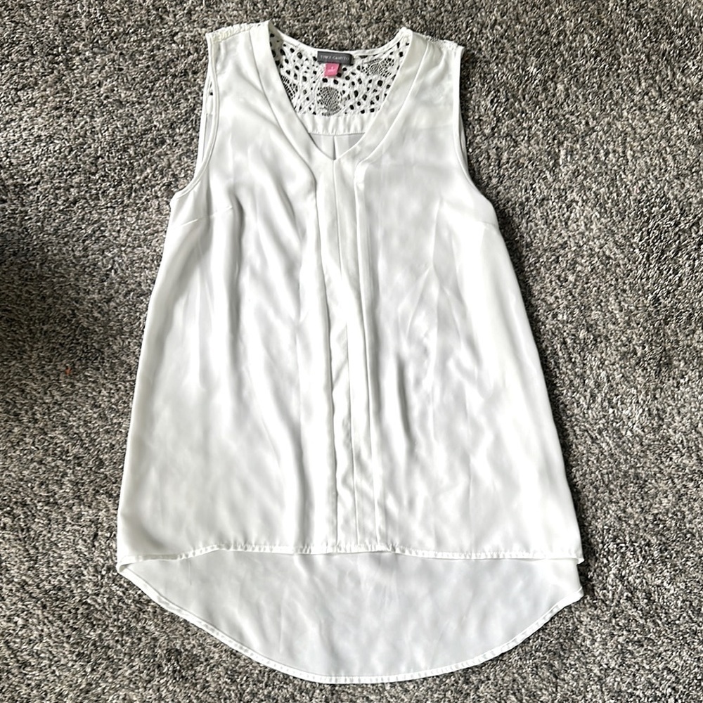 EUC Women’s Vince Camuto Sleeveless Blouse, White/Cream, Size S